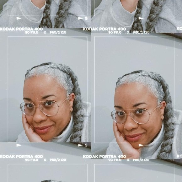 Meet your Plus-Size Posher, N. - Picture 2 of 2